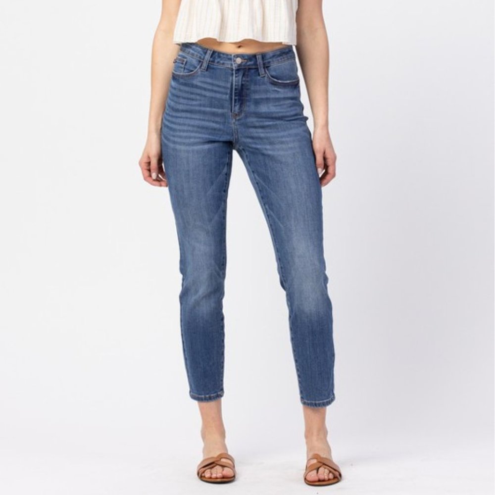 NWT - Full Size Cropped Jeans